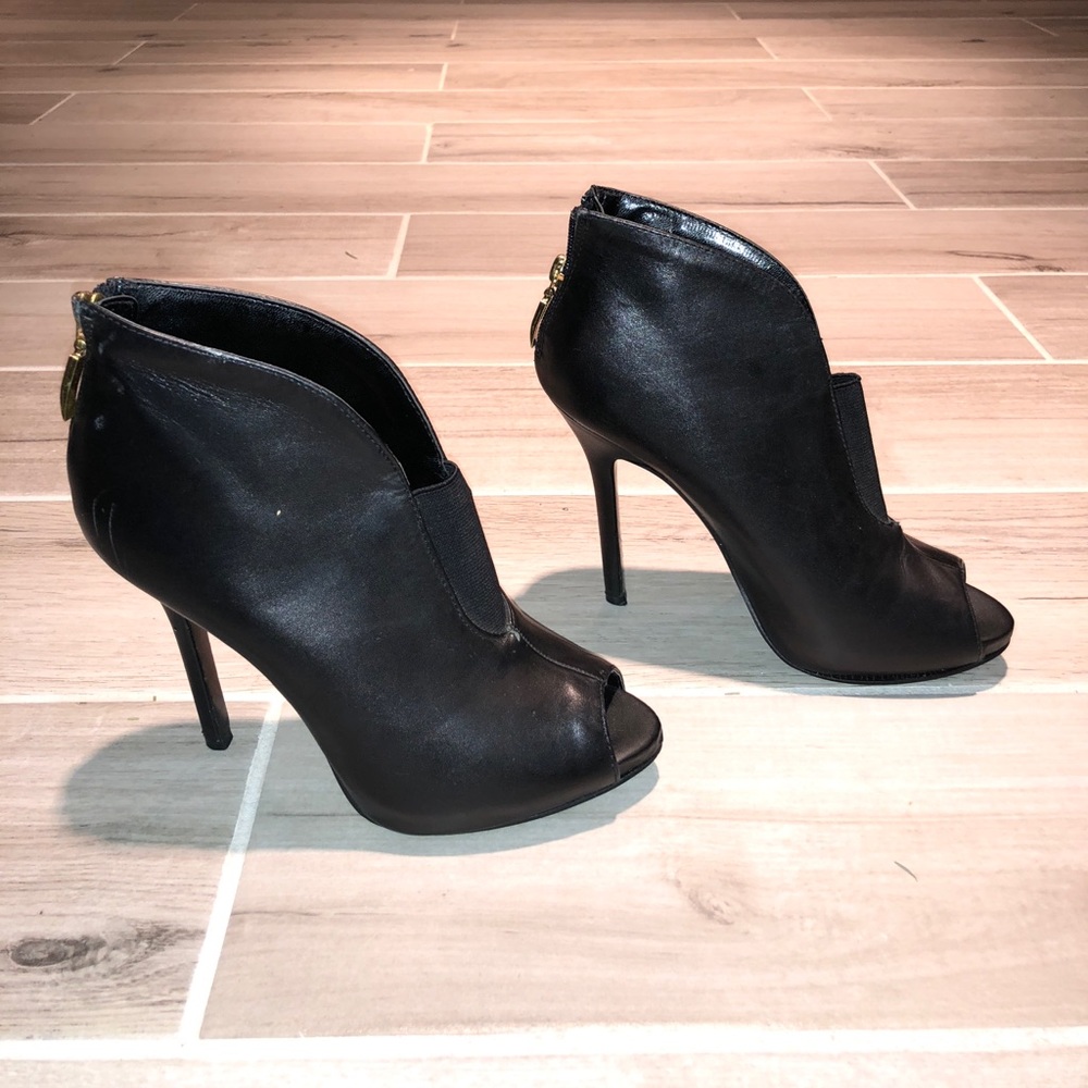 Guess booties